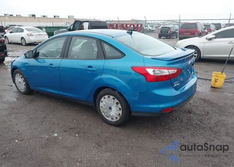 2013 Ford Focus Se z USA, uszkodzony, nr VIN 1FADP3F26DL364005